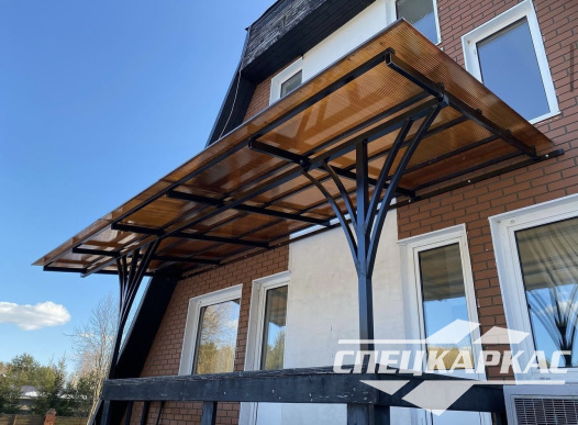 Навес над балконом из поликарбоната №45 - фото 1406