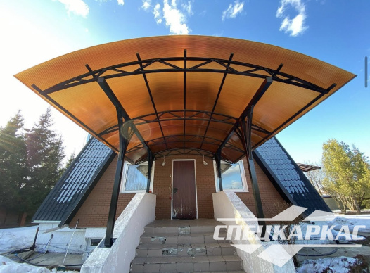 Навес из поликарбоната над входом в дом №46 - фото 1411